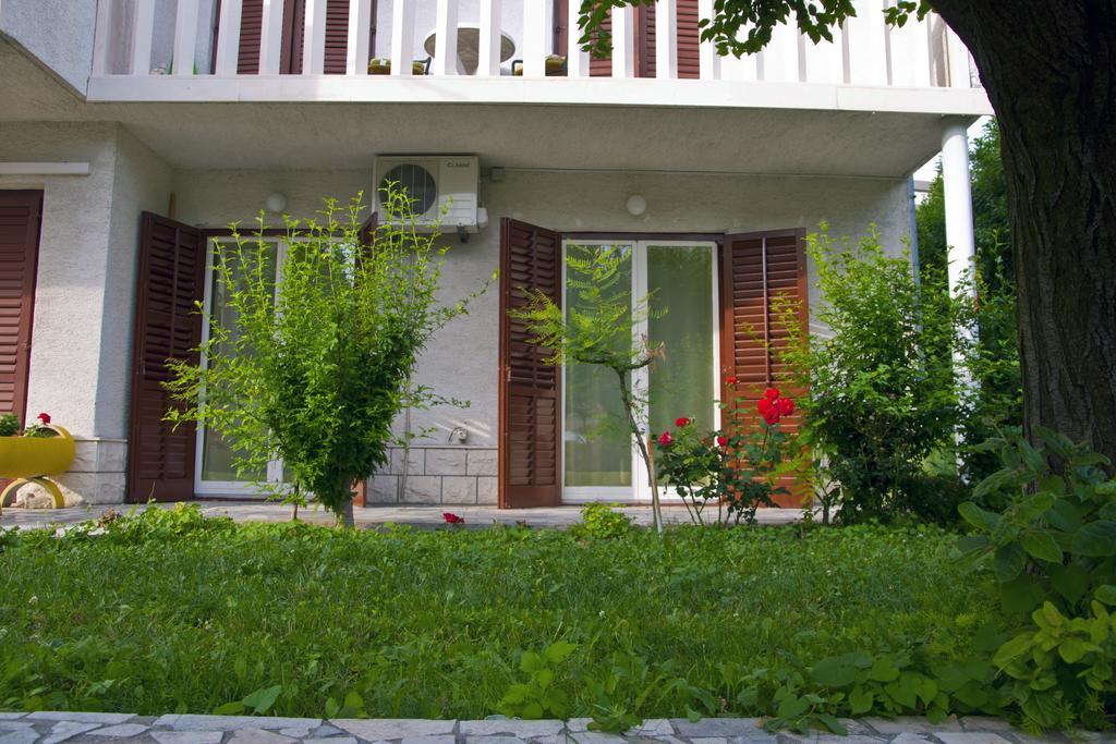 Apartments Ruzic Podstrana Exterior photo
